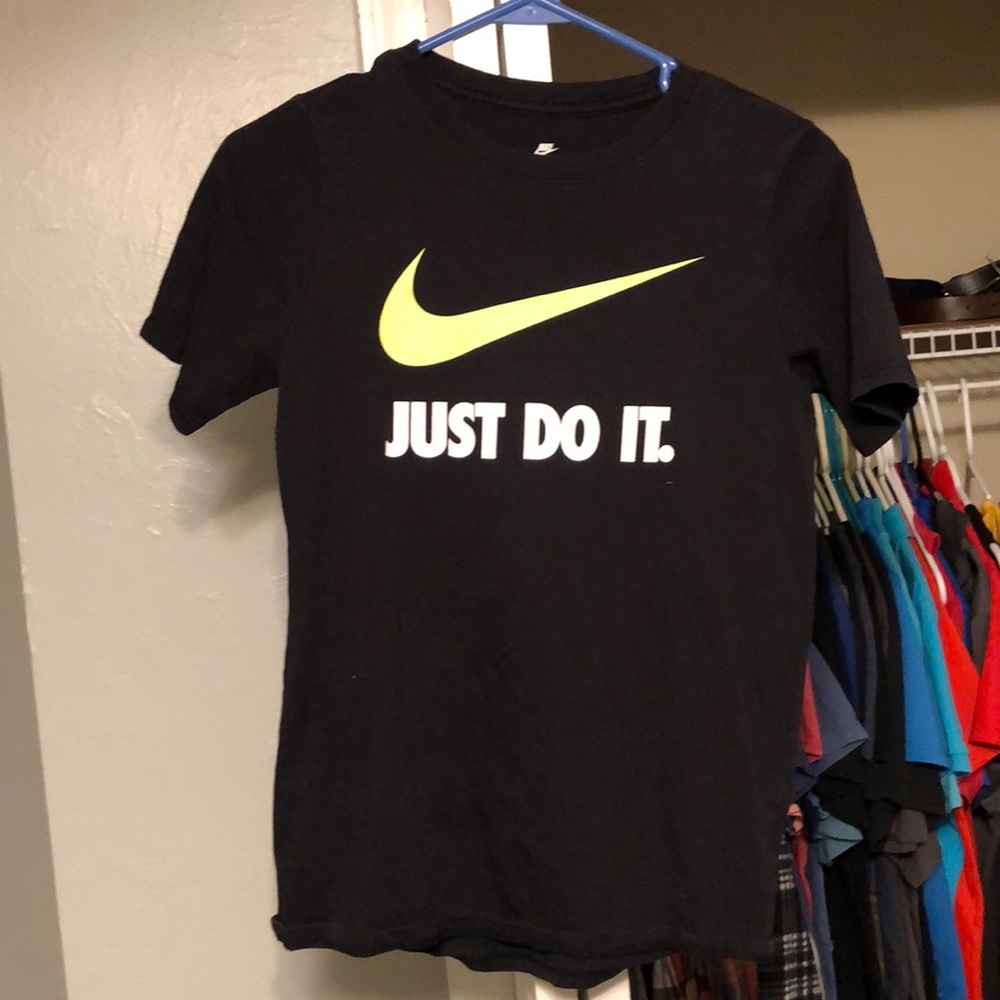 Nike T-shirt